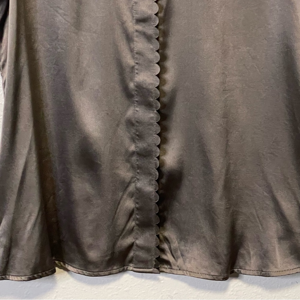 ✨SOLD-Theory Silk Blend Scalloped Button Down Blouse - Picture 9 of 10